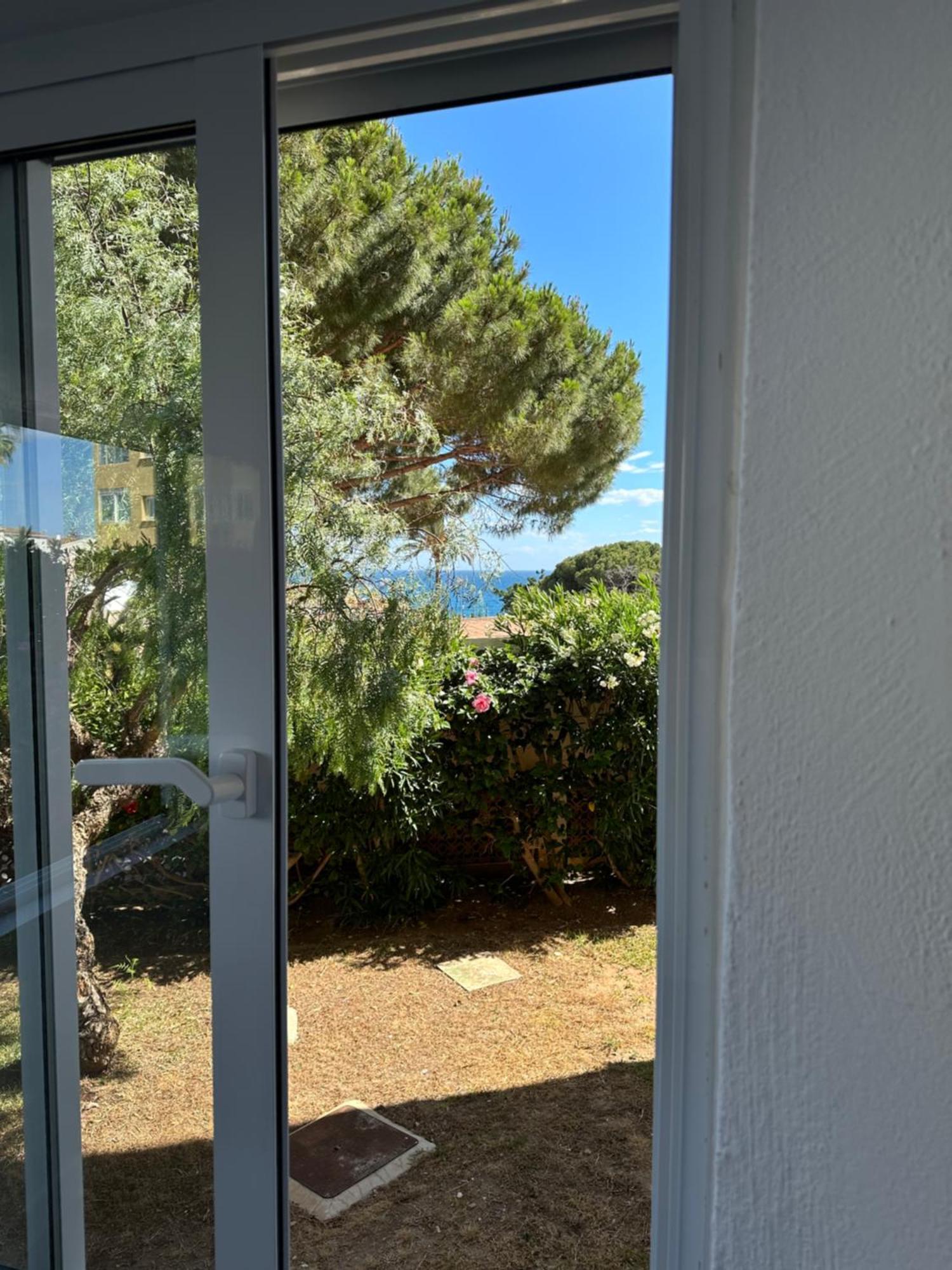 Precioso Apartamento Junto A Playa Y Con Piscina. Lejlighed Málaga Eksteriør billede